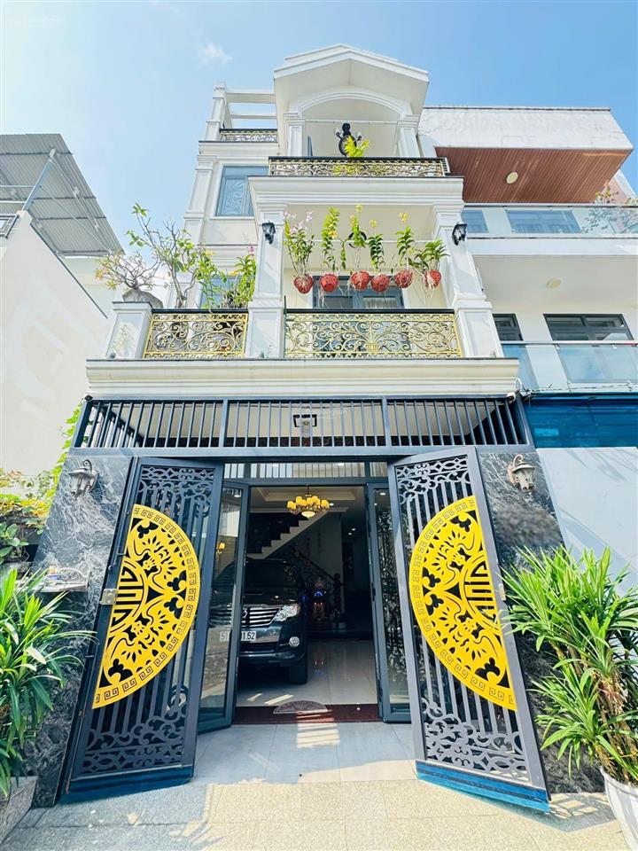 Vị trí đẹp, nhà 4 tầng  hẻm 6m, man thiện, quận 9