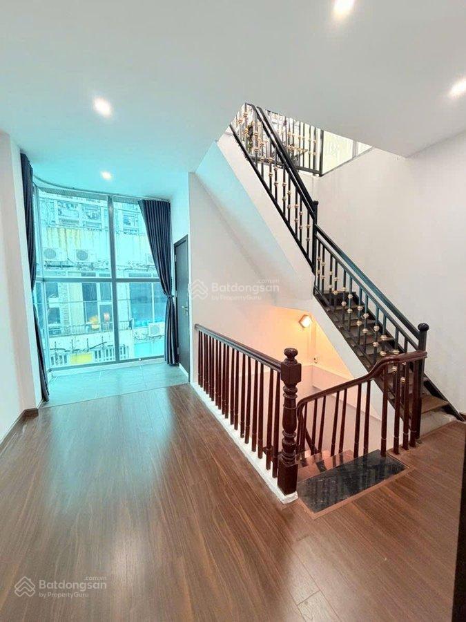 Chính chủ bán nhà phố minh khai dt 35m2, 5 tầng sát đường ô tô giá chỉ 6 tỷ 8