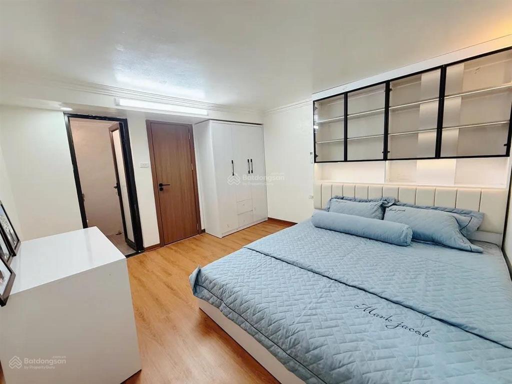 Tin chính chủ bán nhà phố tôn đức thắng 30m2 5 tầng 3pn giá 6.3tỷ, sát đường ô tô