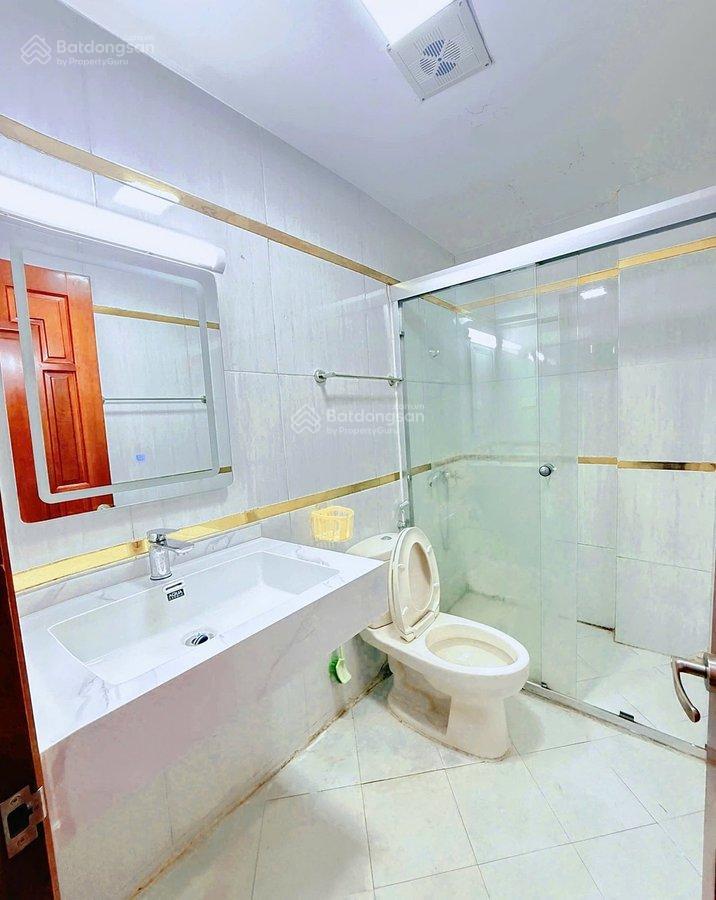 Chính chủ bán nhà huỳnh thúc kháng 42m2, 6 tầng, ở ngay, cách đường ô tô 10m, 7,96 tỷ