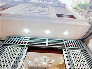 Chính chủ bán nhà huỳnh thúc kháng 42m2, 6 tầng, ở ngay, cách đường ô tô 10m, 7,96 tỷ