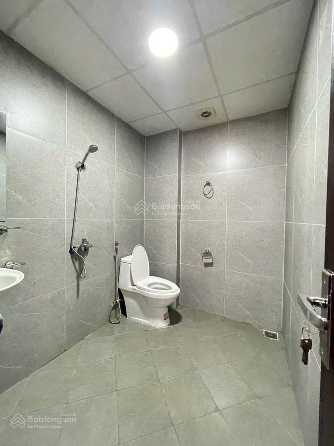Hot!!! chính chủ bán nhà p.tôn đức thắng 26m 5 tầng giá 5tỷ 15m ra đường ô tô.