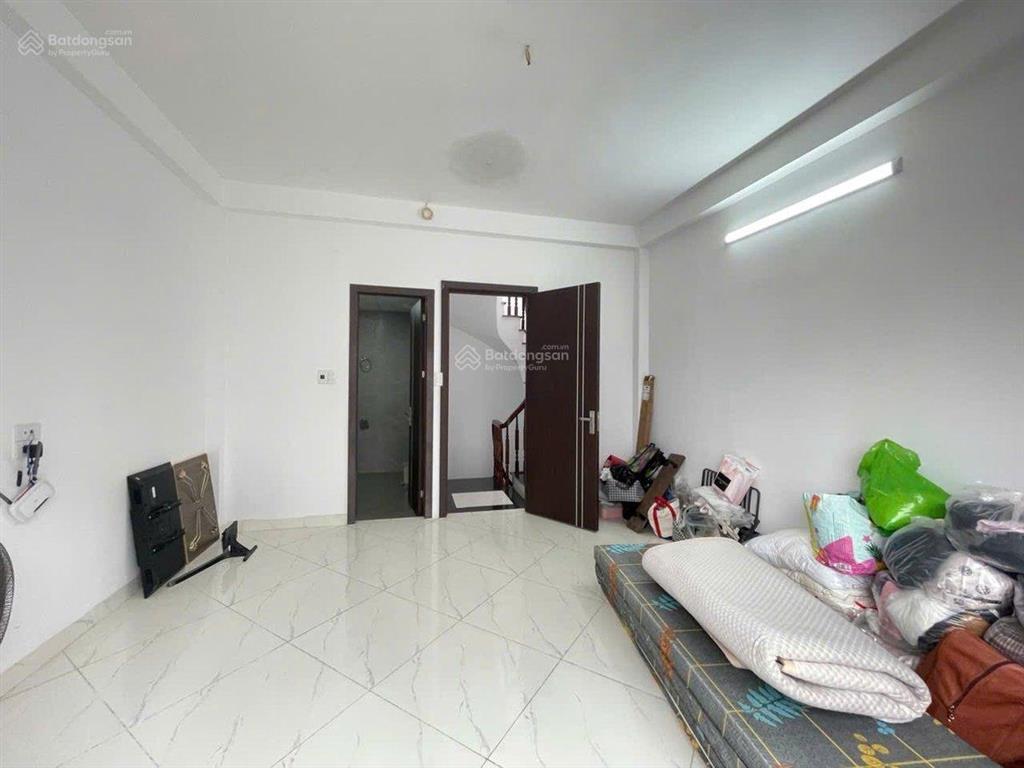 Hot!!! chính chủ bán nhà p.tôn đức thắng 26m 5 tầng giá 5tỷ 15m ra đường ô tô.