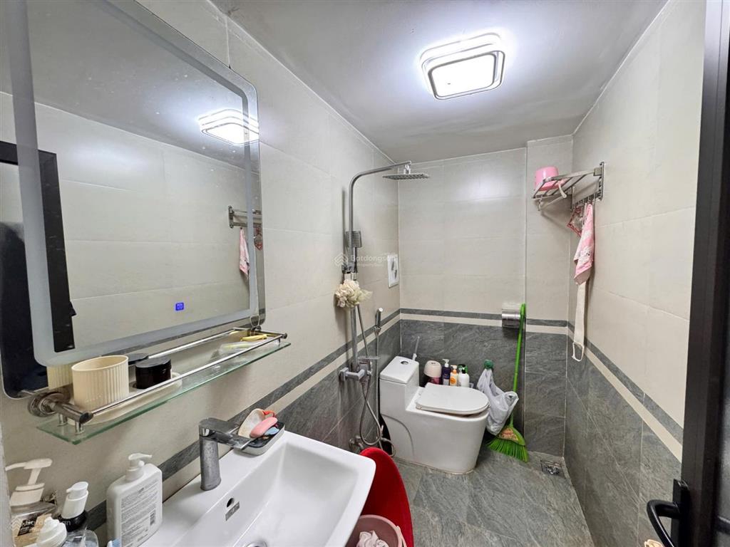 Hiếm! chính chủ bán nhà minh khai  trương định 25m  5 tầng  ô tô chạy qua cửa nhà  giá 5tỷ9