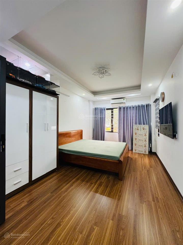Hót! chính chủ bán nhà phố nguyễn trãi 36m2 x 5 tầng cách ô tô 12m giá chỉ 6,4 tỷ