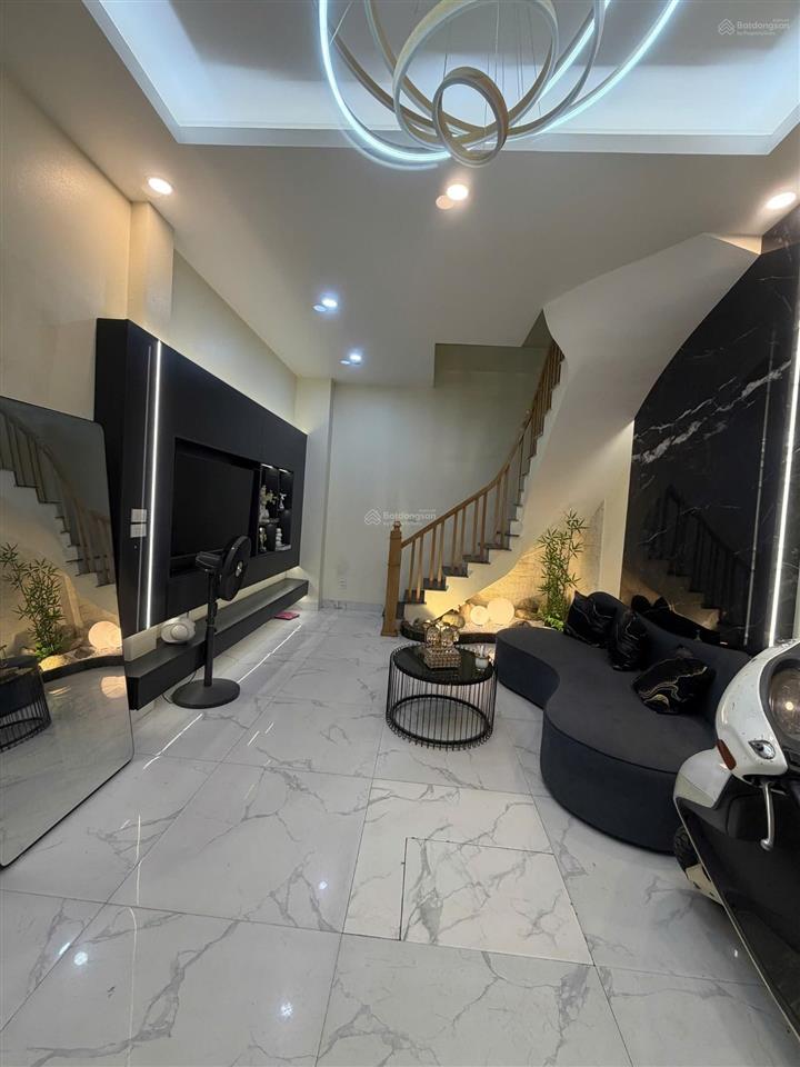 Hót! chính chủ bán nhà phố cát linh đống đa 33m 5 tầng | chỉ 5,8 tỷ | cách ô tô 10m