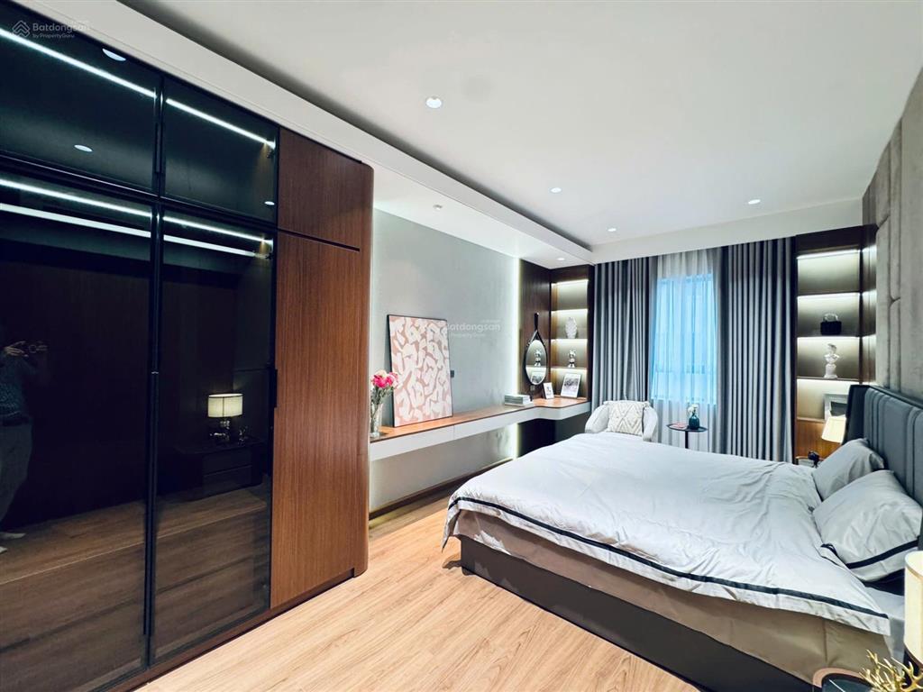 Bán căn hộ chung cư 10,2 tỷ, 92m2 tại imperia garden, ban công hướng mát