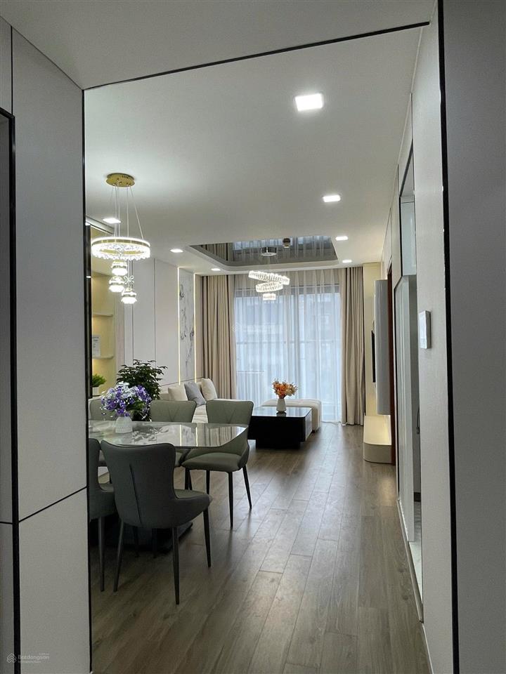 Bán 2 ngủ nguyễn huy tưởng full nội thất 64m2 nhà cực đẹp