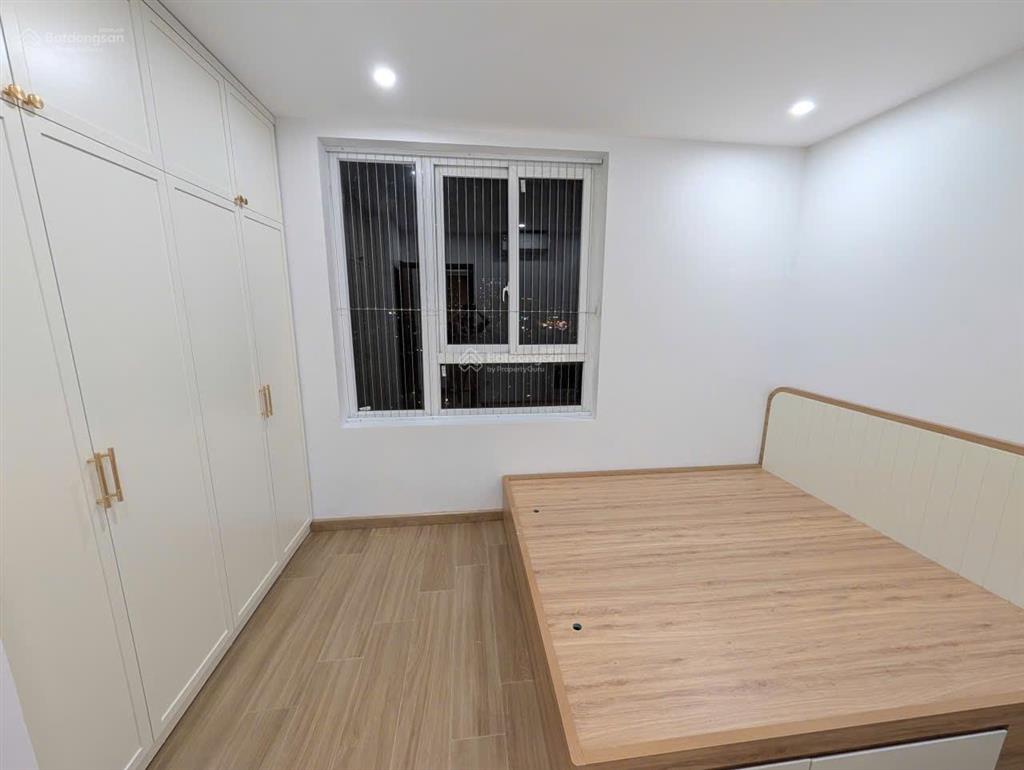 Cho thuê 3 ngủ nguyễn huy tưởng bc đông nam full đồ đẹp căn góc giá 16tr