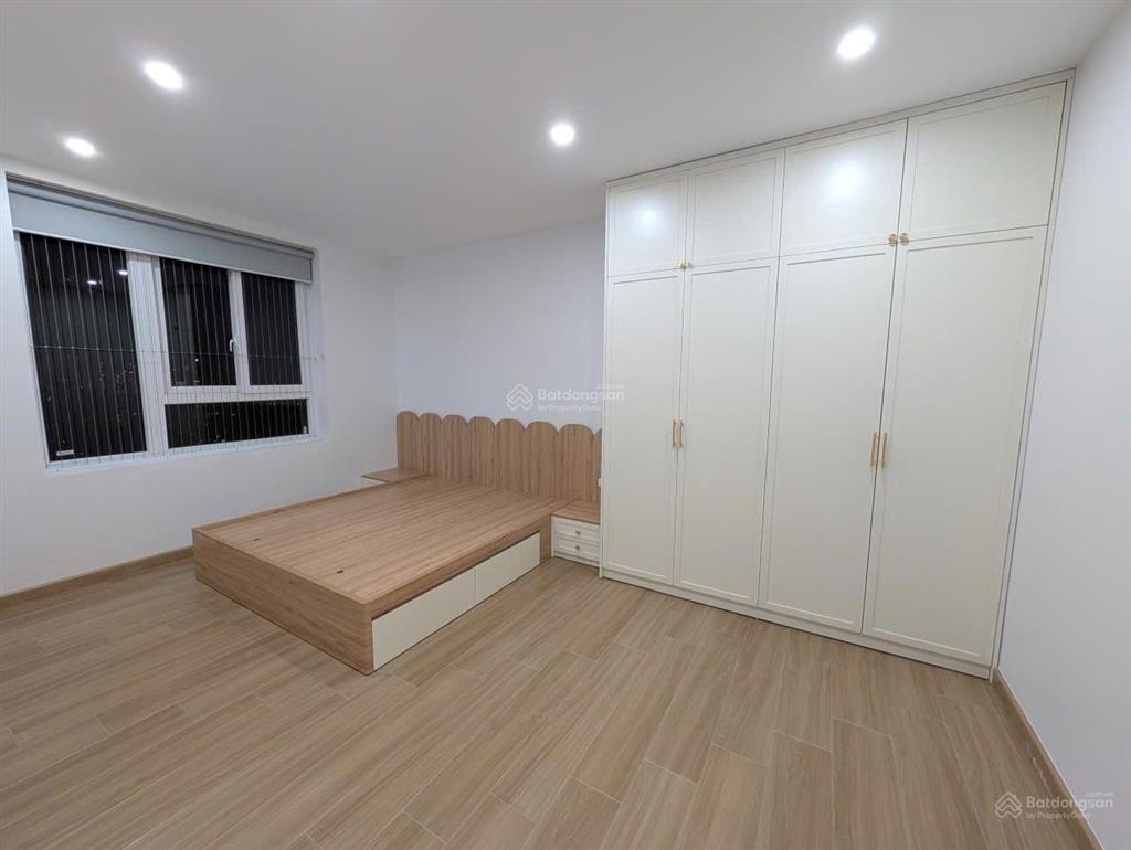 Cho thuê 3 ngủ nguyễn huy tưởng bc đông nam full đồ đẹp căn góc giá 16tr