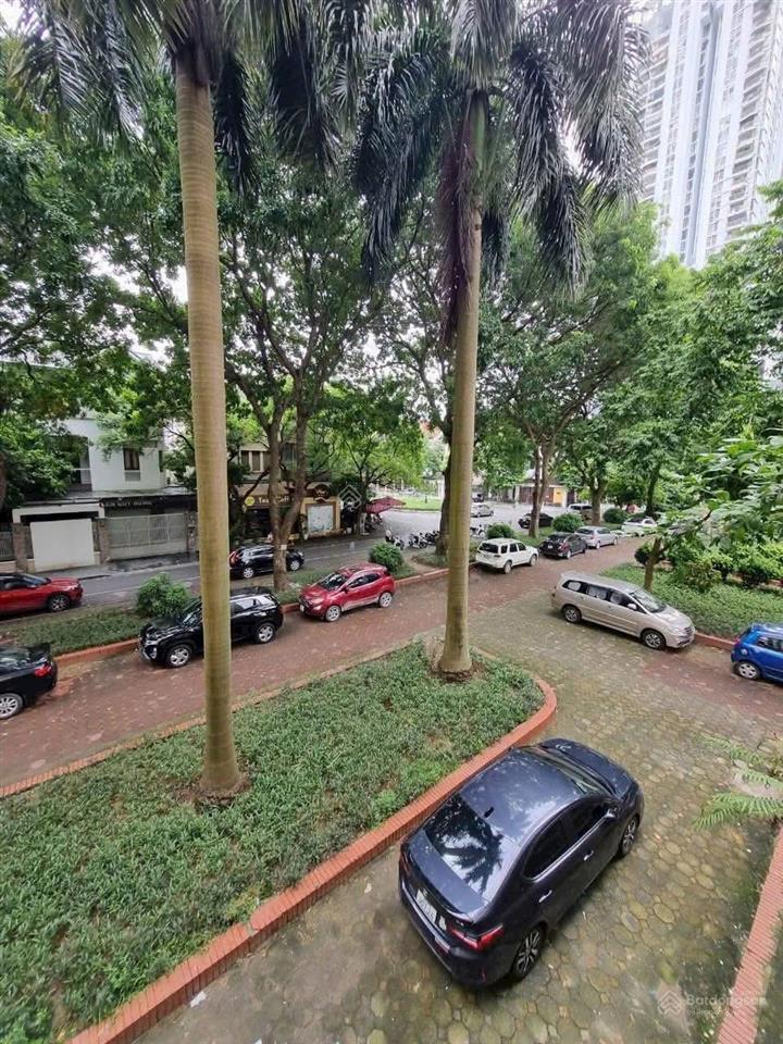 Cần bán căn góc ct văn quán 72m2, 2 ngủ, 1vs, tầng đẹp. 0983 669 ***