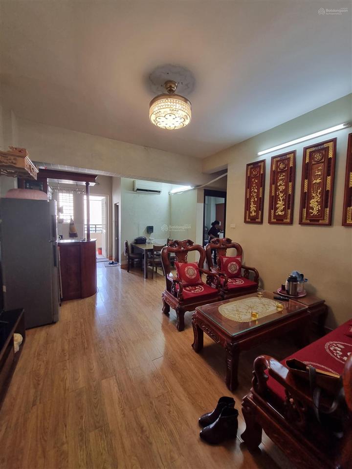 Cần bán căn góc ct văn quán 72m2, 2 ngủ, 1vs, tầng đẹp. 0983 669 ***
