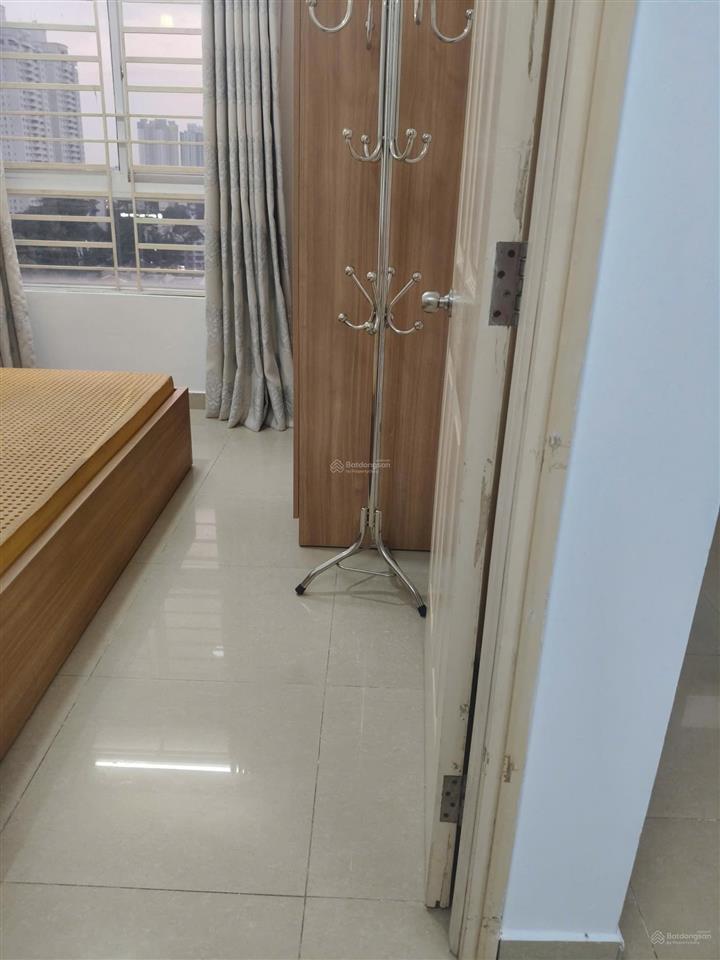 Bán căn hộ chung cư q5đường nguyễn chí thanh, p.9, sổ hồng đầy đủ. vị trí đường nguyễn chí thanh