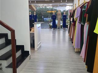 Cần bán nhanh nhà phố đường lớn 30m khu nam long, giá rẻ nhất khu