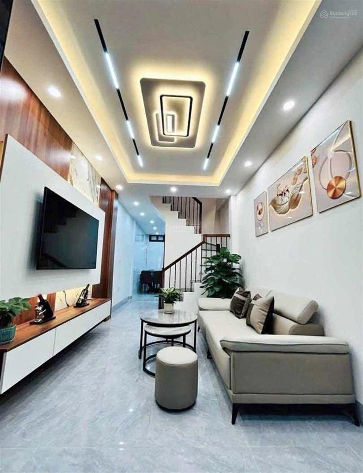 Chủ ngộp bank cần bán gấp nhà phố lê lợi, hà đông, 30m2, 5 tầng, gần chợ hà đông, 7 tỷ