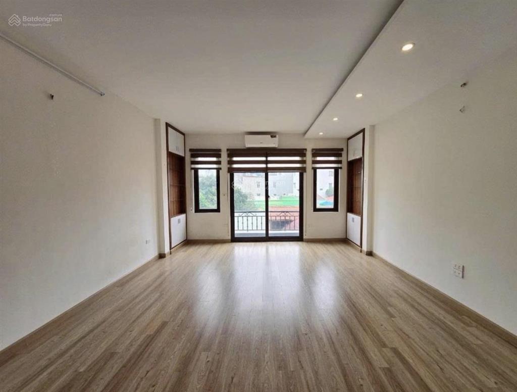 Nhà phố biên giang, hà đông 10m ra phố, ô tô vào nhà 38m, 5 tầng, mt 4m 6.5 tỷ