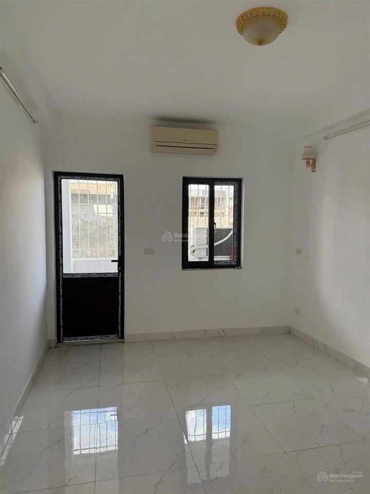 Nhà mới 4 tầng 3 phòng ngủ đang cho thuê 9tr/tháng đường quang trung, hà đông giá nhỉnh 5 tỷ
