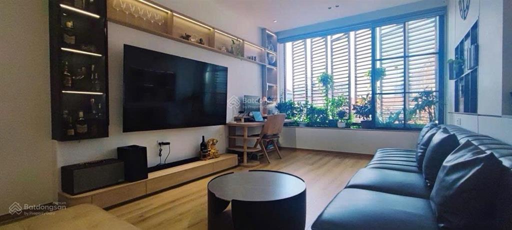 Hiếm nhà đẹp bà triệu, hà đông 65,7m 5 tầng ở kết hợp cho thuê thang máy full nội thất