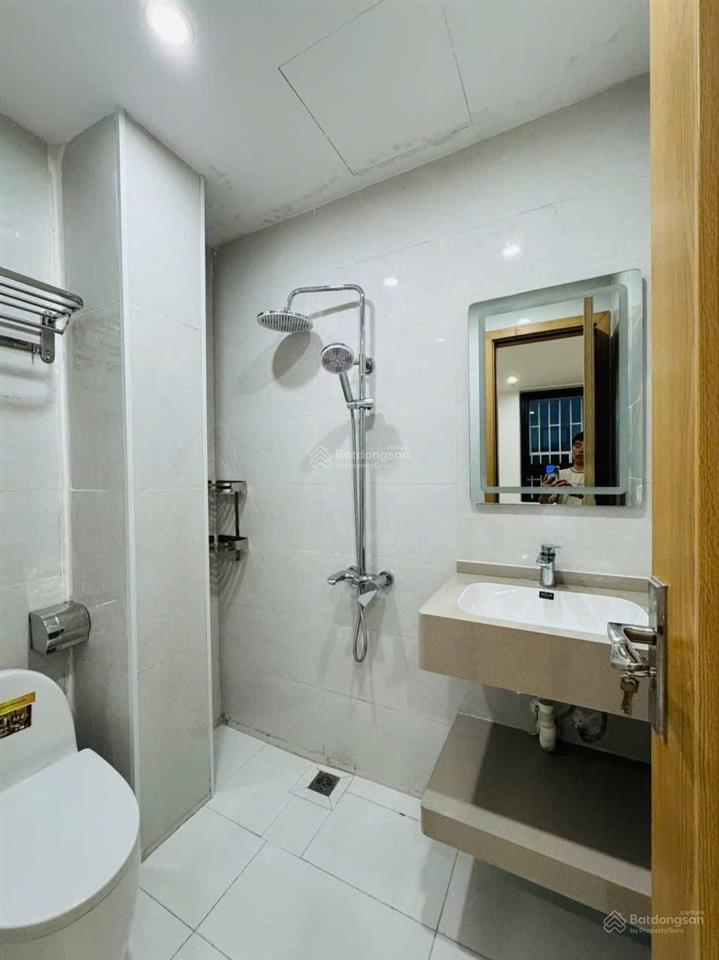 Siêu hiếm căn hộ đại mỗ 52m 2 ngủ full nội thất sổ đỏ riêng nhỉnh 3 tỷ