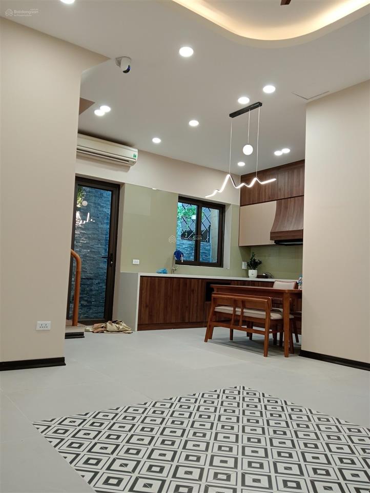 Nhà đẹp đường 19 tháng 5 58m 4 tầng ở sướng giá nhỉnh 10 tỷ