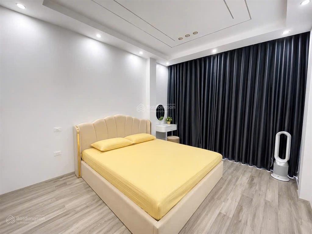 Chủ cần tiền bán gấp nhà 5 tầng ngọc trục 38m chỉ 4,95 tỷ