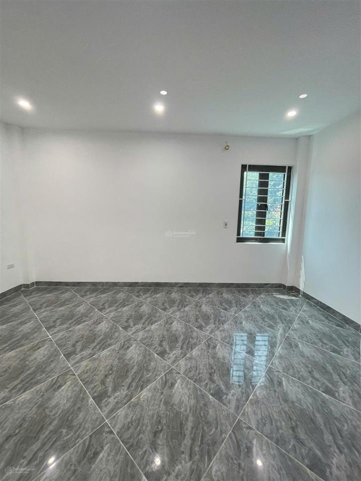 Cả hà nội chắc chỉ còn duy nhất căn này 40m2 4 tầng mặt ngõ rộng, giá chỉ 2. x tỷ  đầu tư quá tốt