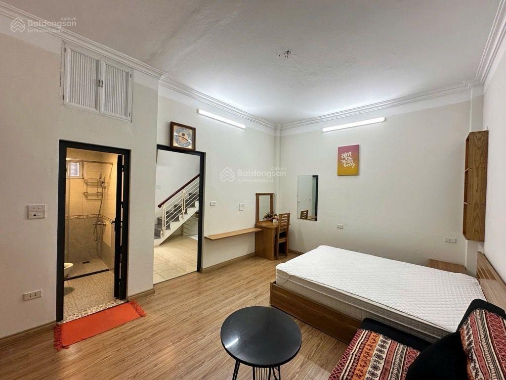 Tập thể tầng 2 siêu đẹp nguyễn công trứ, full nội thất, giá hời