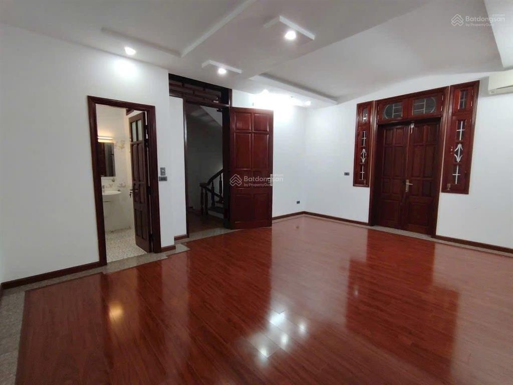 Hiếm, bán biệt thự trung văn vinaconex3  dt 170m2  5 tầng  mặt tiền 8.5m  vỉa hè rộng  56 tỷ