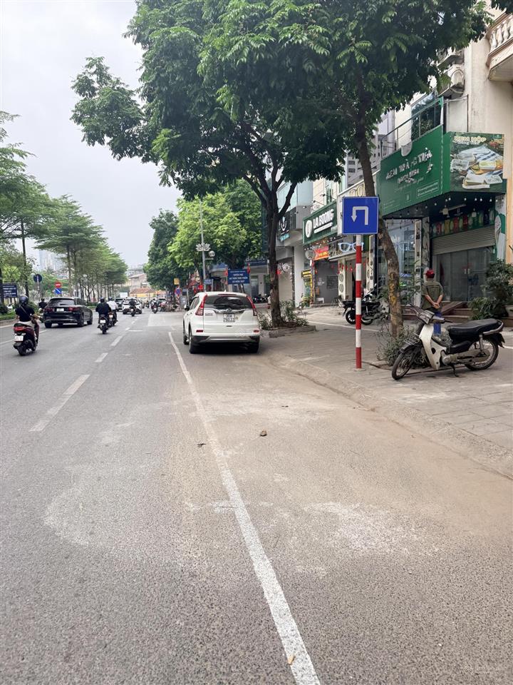 Bán đất ngay mặt phố trung kính to 86m2  mặt tiền 4m  vỉa hè rộng  2 thoáng  kd đỉnh  33 tỷ