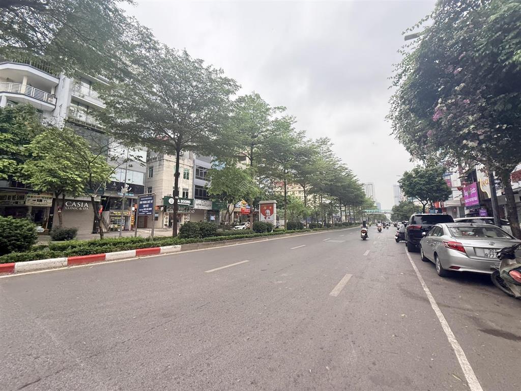 Bán đất ngay mặt phố trung kính to 86m2  mặt tiền 4m  vỉa hè rộng  2 thoáng  kd đỉnh  33 tỷ