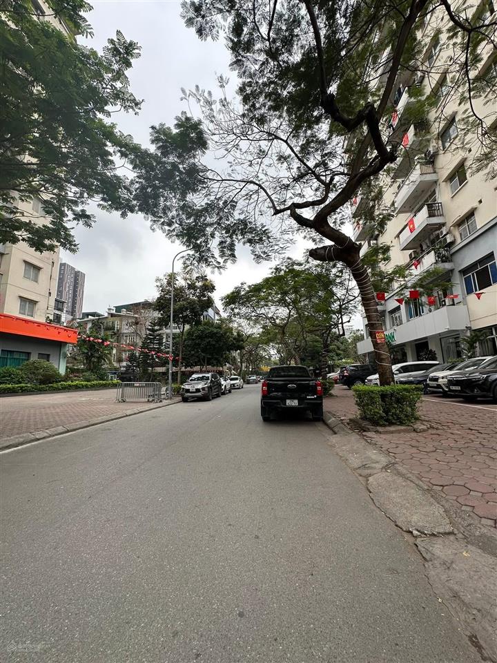 Bán nhà phân lô trung kính 78m2  5 tầng  mặt tiền 4.8m  vỉa hè  ô tô tránh  kd  giá bán 35 tỷ