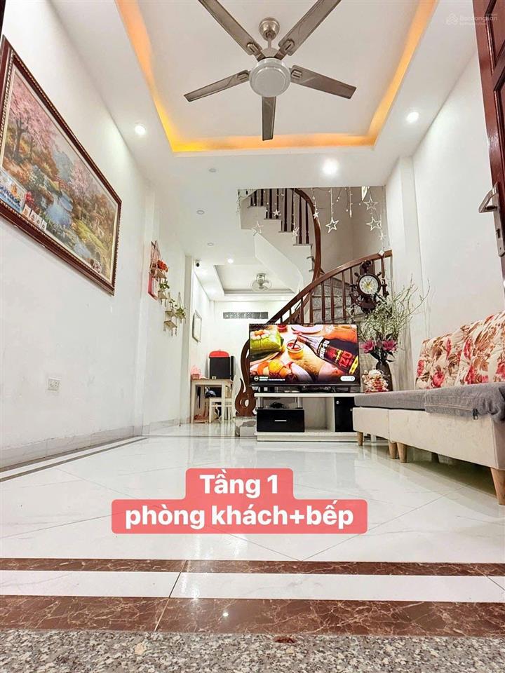 Bán nhà la phù, an khánh, hoài đức, 30.1m2, 4 tầng mới, ô tô đỗ cổng , full nội thất giá 5.35 tỷ