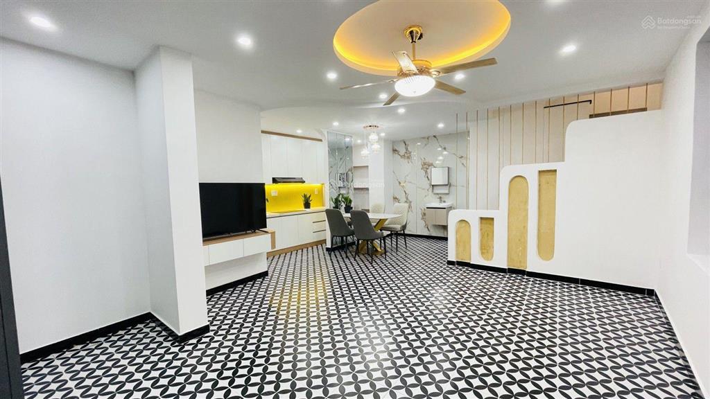 Bạn nhà riêng tại nguyễn kiệm, gò vấp. nhà vừa làm lại mới, sang trọng, hiện đại,