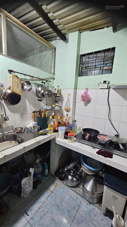 Chủ gấp bán. hạ chào mạnh lần 2 500 triệu. giá chào mới là 5.5 tỷ.