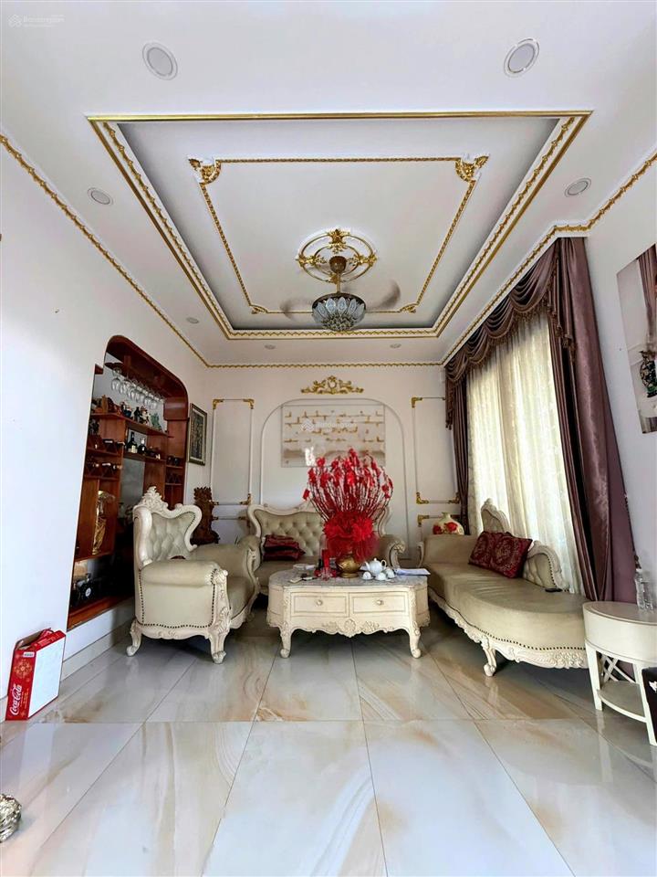 Biệt thự 210m2  3 tầng  22.5 tỷ  giữ tiền an toàn  nâng tầm cuộc sống