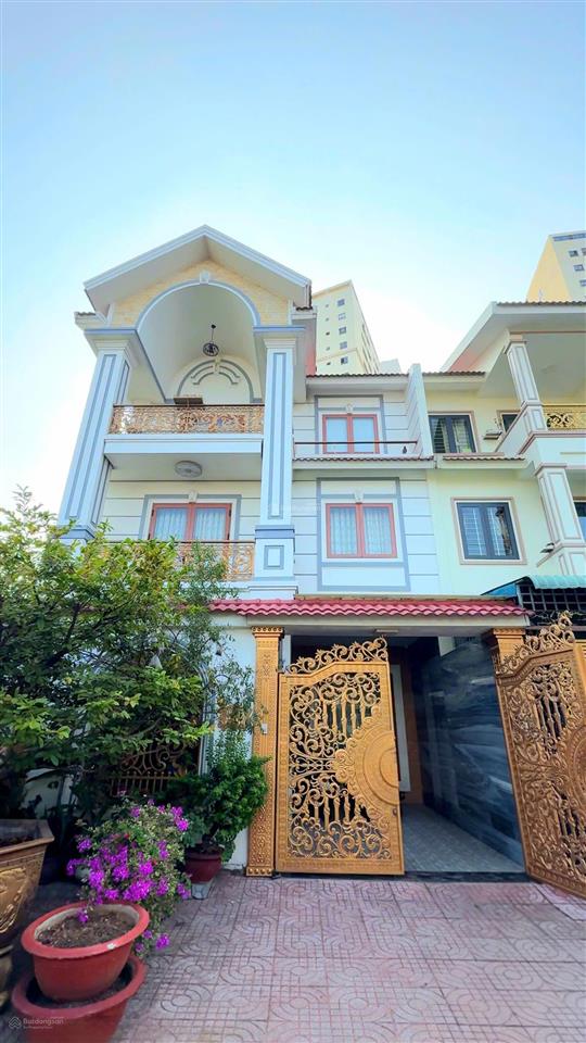 Biệt thự 210m2  3 tầng  22.5 tỷ  giữ tiền an toàn  nâng tầm cuộc sống