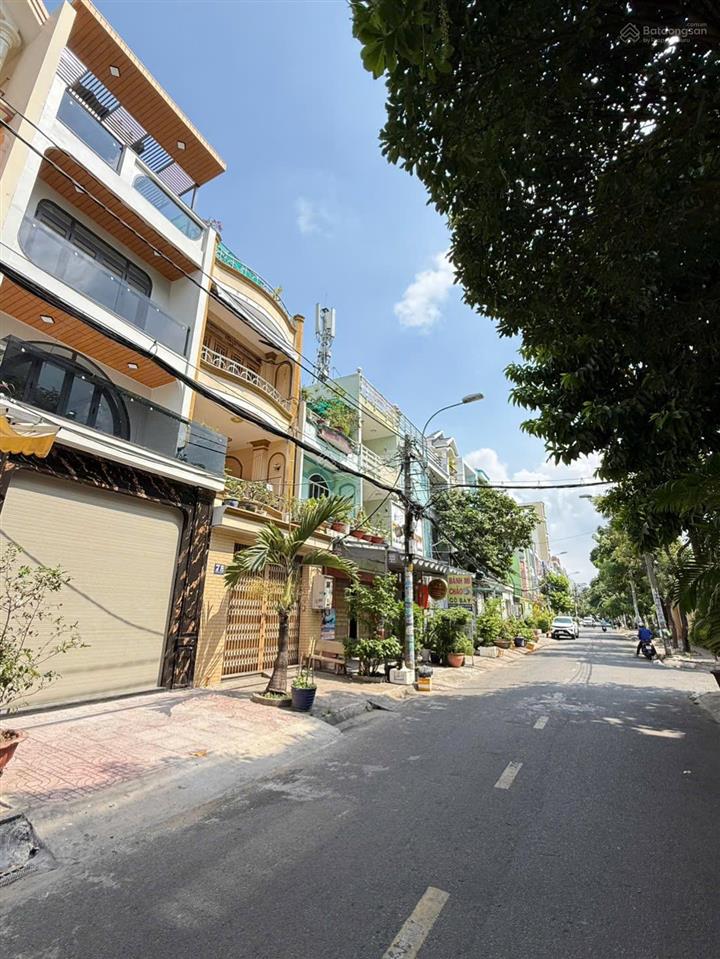 Nhà mặt tiền khu tên lửa đường số 24  vừa ở sang, vừa làm công ty rất đẹp