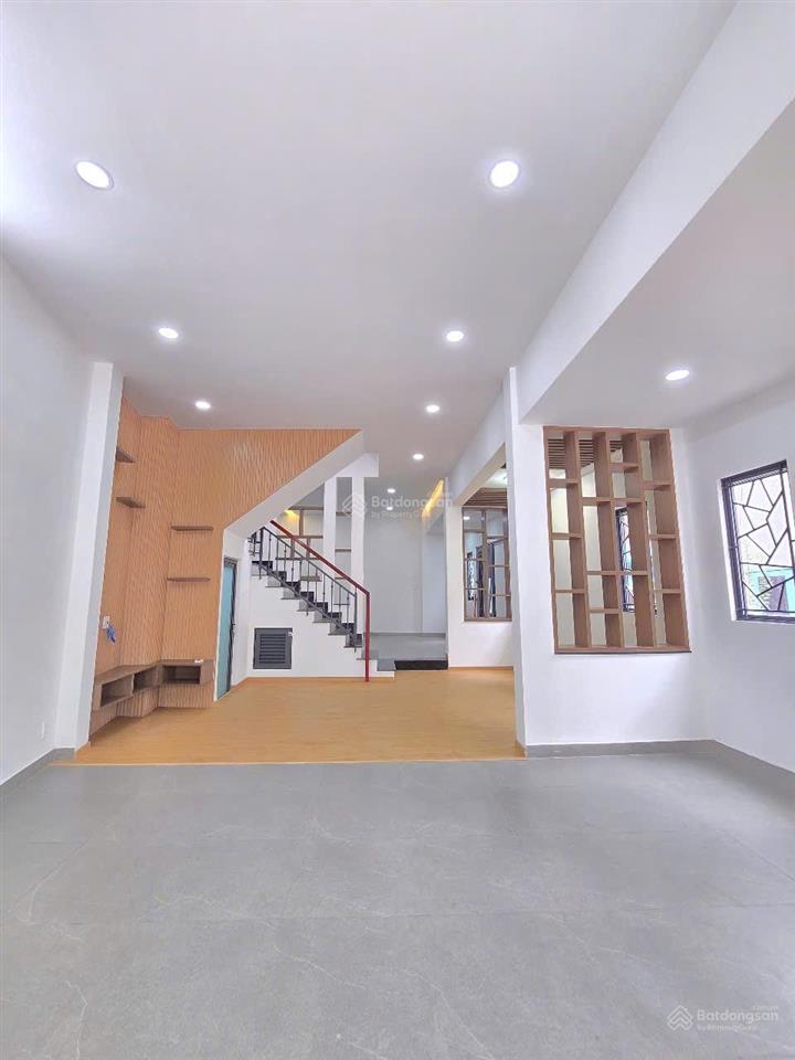 Căn góc mặt tiền kdc tên lửa, đường bùi hữu diện, vừa ở vừa kd tốt