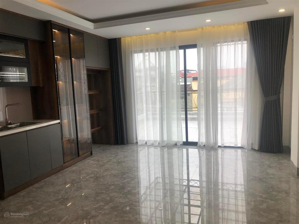 Bán nhà 6 tầng thang máy phố đội cấn, ngõ thông ít ngoặt, sổ vuông, full nội thất ở ngay