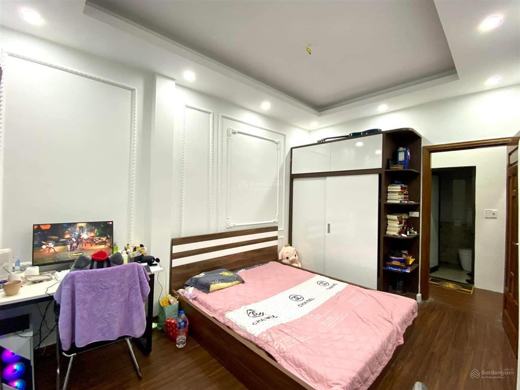 Bán nhà trích sài, ngõ thẳng hồ tây, an sinh đẳng cấp, gần nhà hàng, bãi gửi xe, giá chỉ 8 tỷ