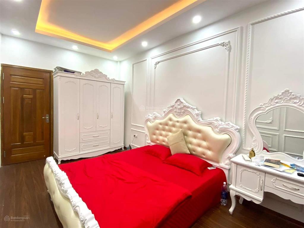 Bán nhà trích sài, ngõ thẳng hồ tây, an sinh đẳng cấp, gần nhà hàng, bãi gửi xe, giá chỉ 8 tỷ