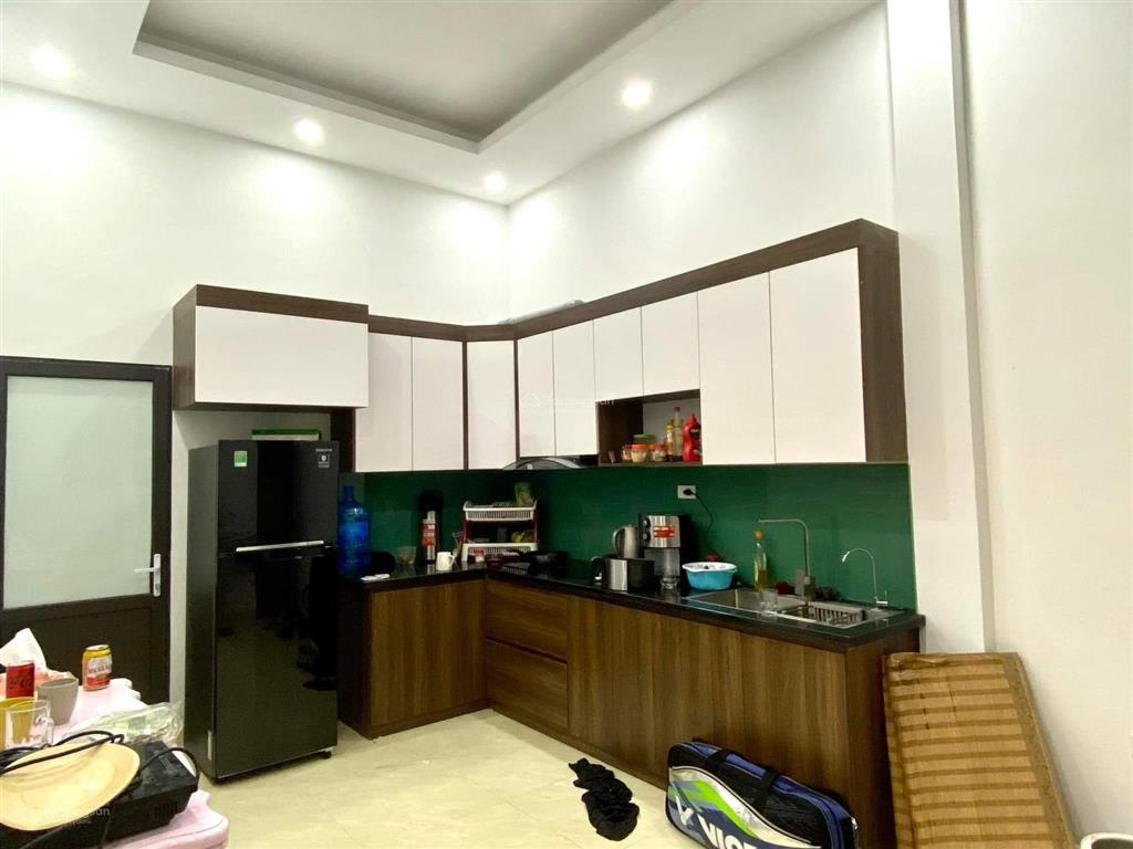 Bán nhà trích sài, ngõ thẳng hồ tây, an sinh đẳng cấp, gần nhà hàng, bãi gửi xe, giá chỉ 8 tỷ