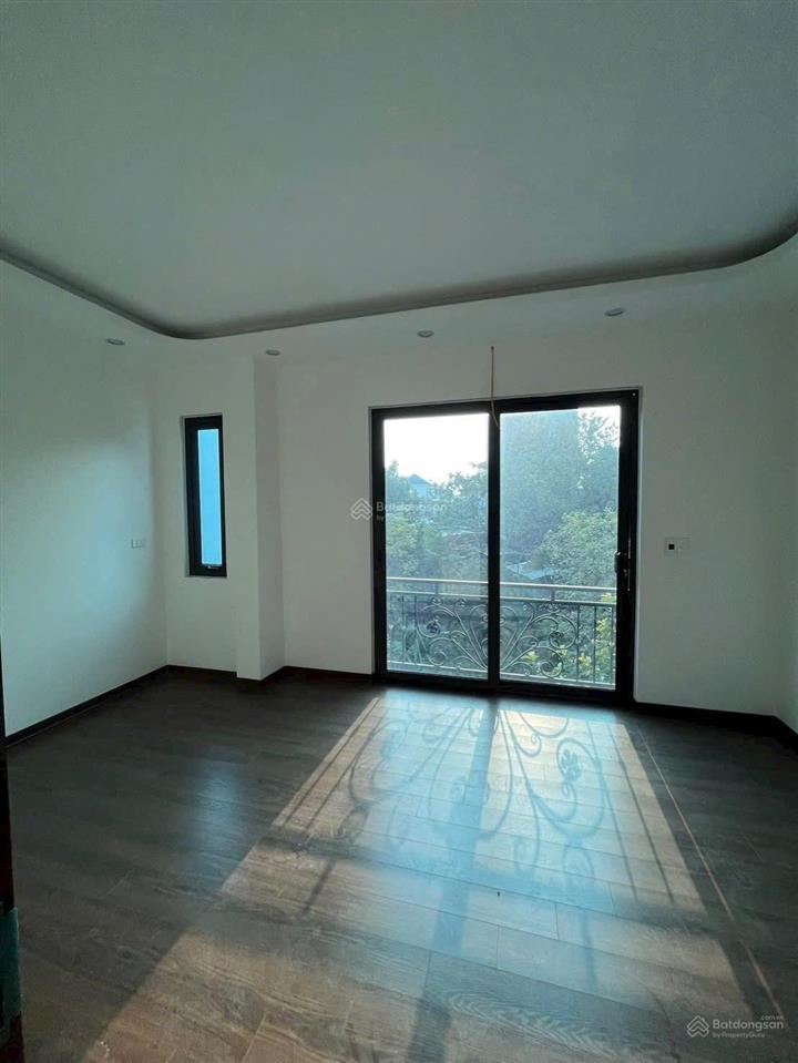 Tìm mỏi mắt được 1 căn 40m2x5t lô góc, oto để trong nhà tại an khánh, 4pn. sổ đầy đủ, giá 5,4x tỷ