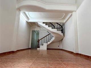 Cho thuê mặt bằng hẻm nội bộ 6m sư vạn hạnh ( gần vạn hạnh mall ) 12 triệu