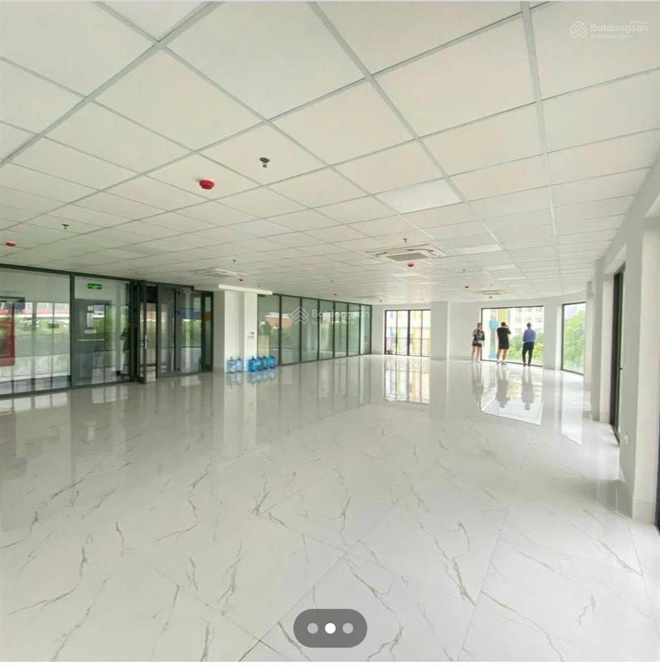 Cho thuê sàn tttm tây sơn đống đa, 680m2, 100k/m2, thông sàn, văn phòng, showroom, cty nước ngoài