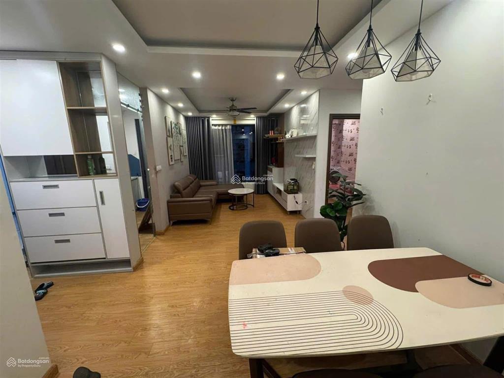 Cho thuê căn hộ 2pn tại xi grand court  quận 10, 75m2, giá ưu đãi 17 triệu vnd, tốt hot!