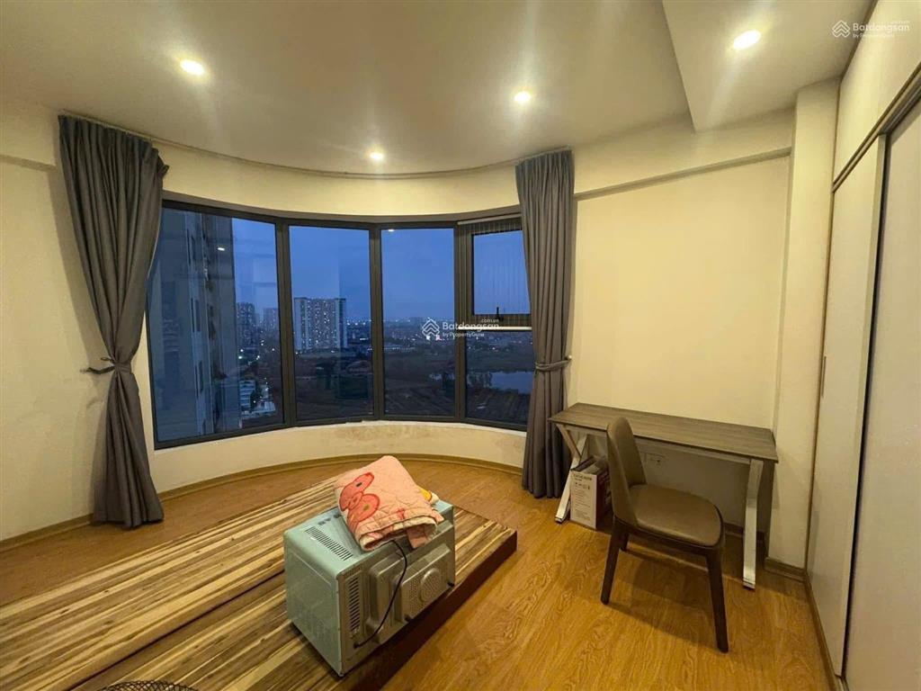 Cho thuê căn hộ 2pn tại xi grand court  quận 10, 75m2, giá ưu đãi 17 triệu vnd, tốt hot!