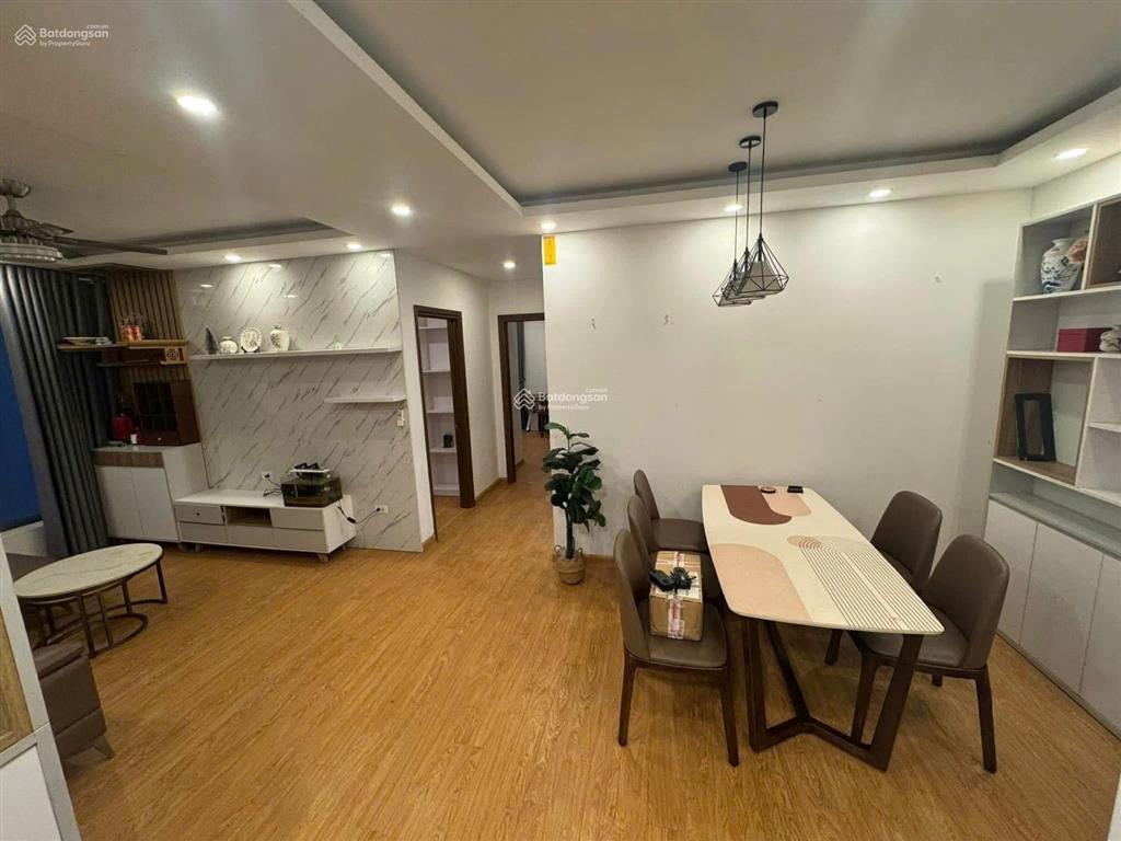 Cho thuê căn hộ 2pn tại xi grand court  quận 10, 75m2, giá ưu đãi 17 triệu vnd, tốt hot!
