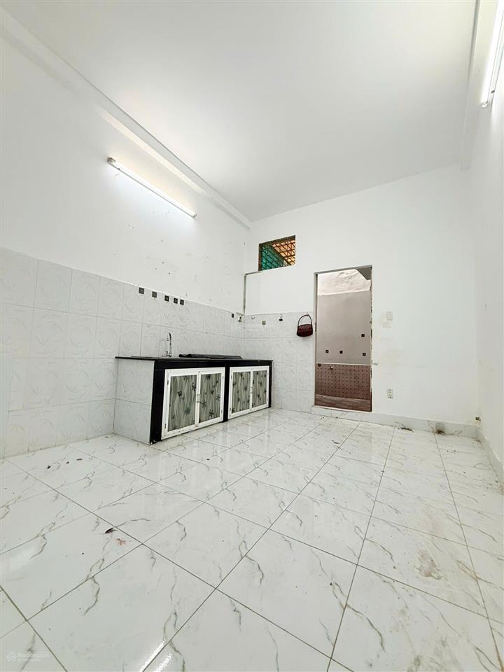 Bán nhà phan đình phùng 50m2 7tỷ 95