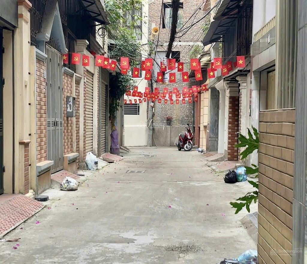 Bán nhà đất nguyễn khang, mặt tiền 6,5m, nở hậu, phù hợp giữ tiền hoặc xây căn hộ dịch vụ